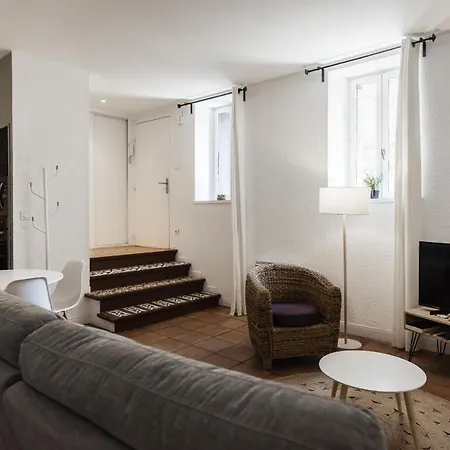 Chez Carca, Au Pied De La Cite Appartement
